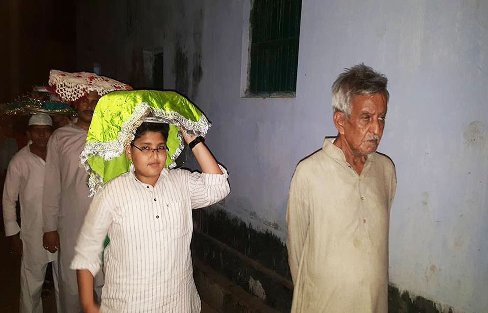 Chadar procession during Urs